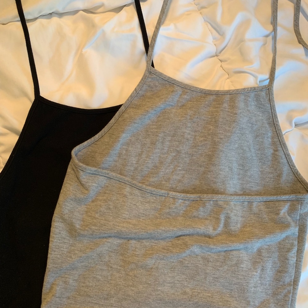 Halter top - Picture 3 of 3
